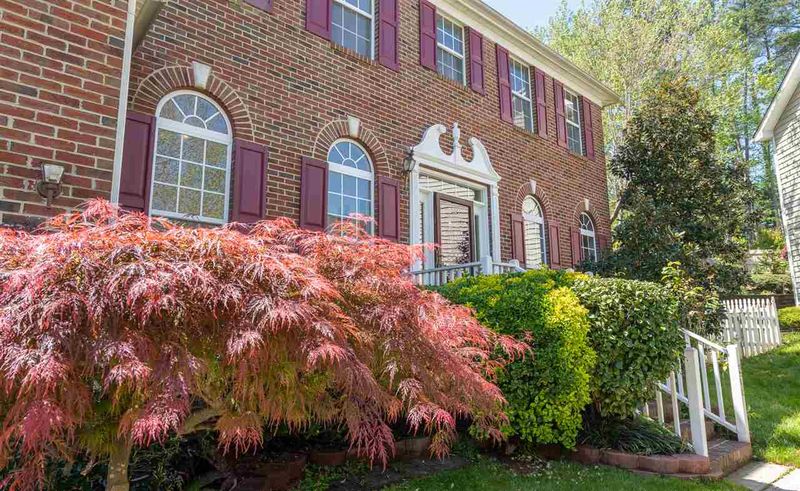 308 Tecumseh Ct, Cary, NC 27513