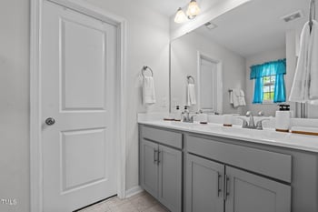 308 Thorndale Dr, Dunn, NC 28334