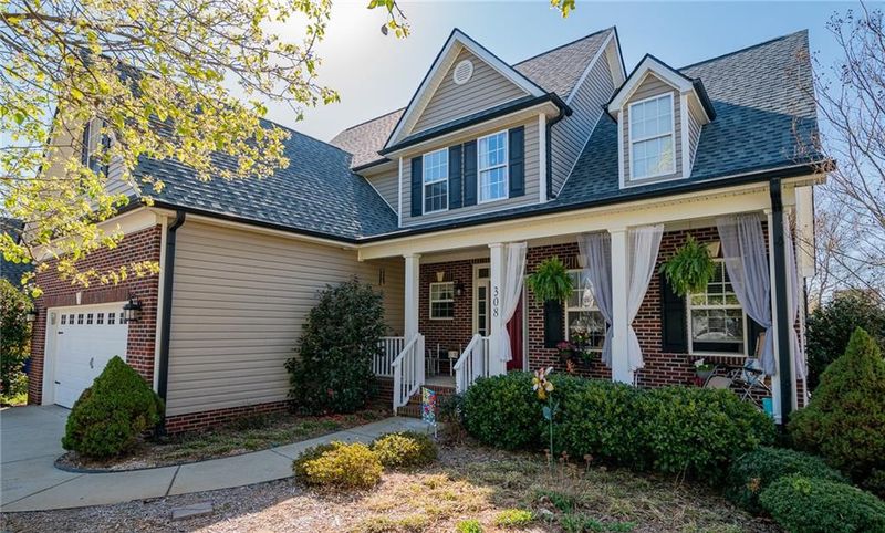 308 Tyndall Dr, Burlington, NC 27215