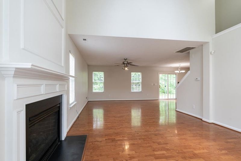 308 Valley Glen Dr, Morrisville, NC 27560