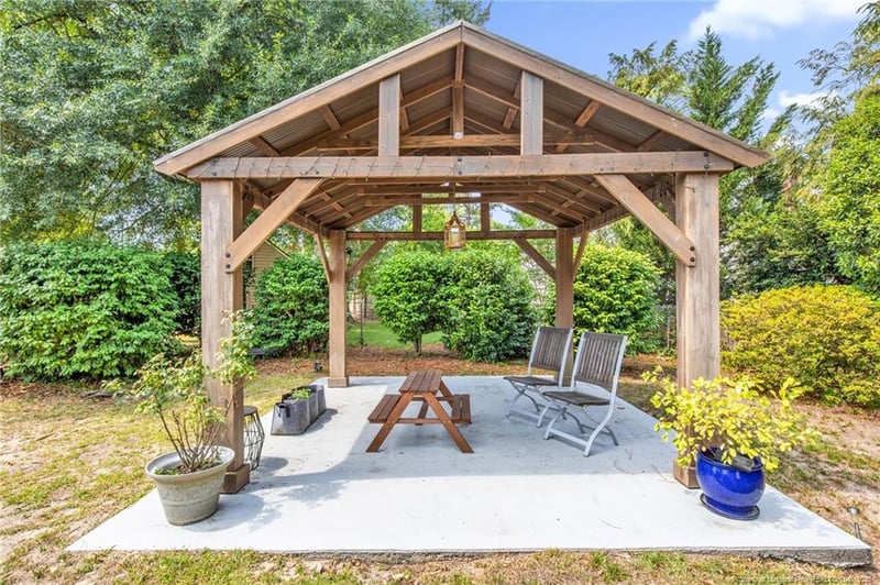 308 Valley Rd, Fayetteville, NC 28305