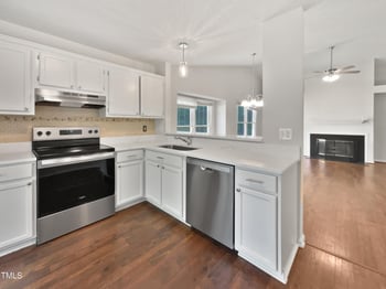 308 Wax Myrtle Ct, Cary, NC 27513