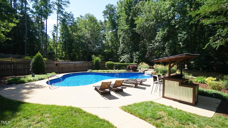308 Wescott Ridge Dr, Holly Springs, NC 27540