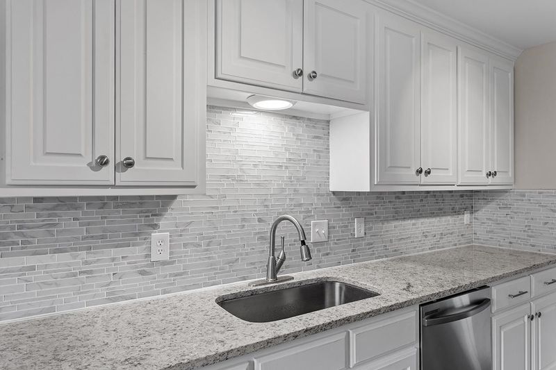 308 Whitehall Ct, Clayton, NC 27520