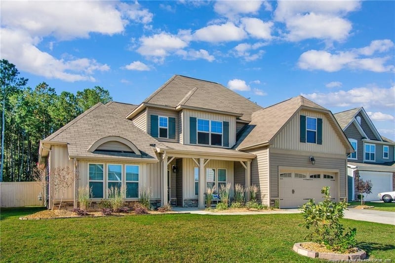 308 Wishaw Ct, Hope Mills, NC 28348