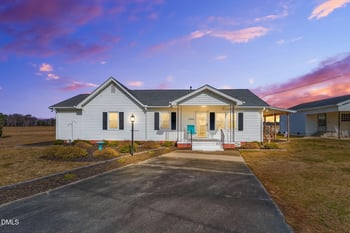 3084 Tarheel Rd, Benson, NC 27504