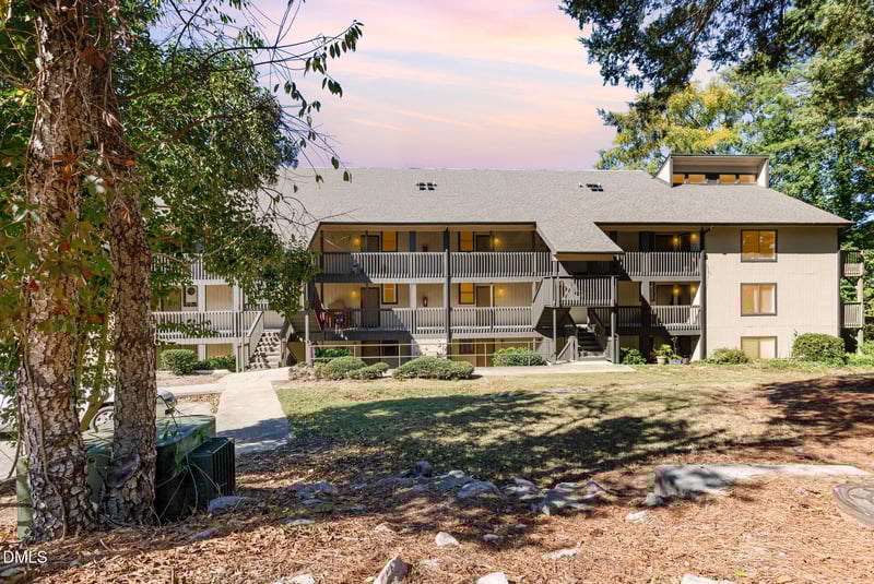 3089 Huntleigh Dr, Raleigh, NC 27604