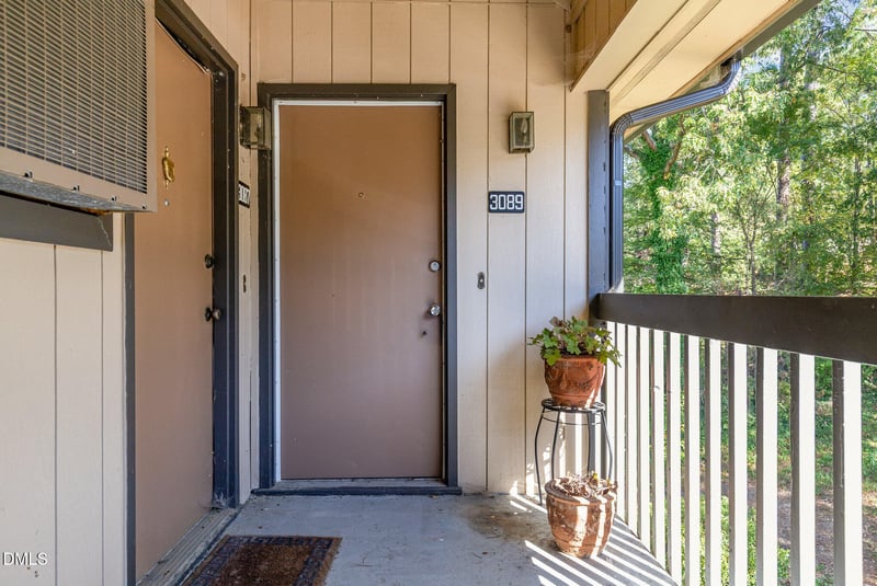 3089 Huntleigh Dr, Raleigh, NC 27604