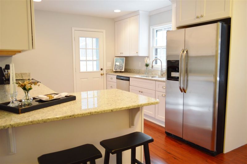 309 Arrundale Dr, Cary, NC 27511