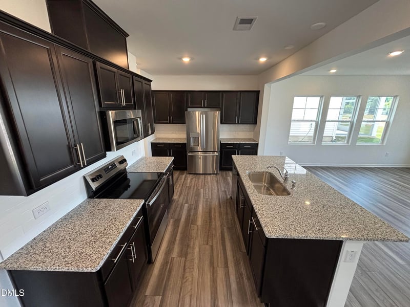 309 Beachcomber Dr, Lillington, NC 27546