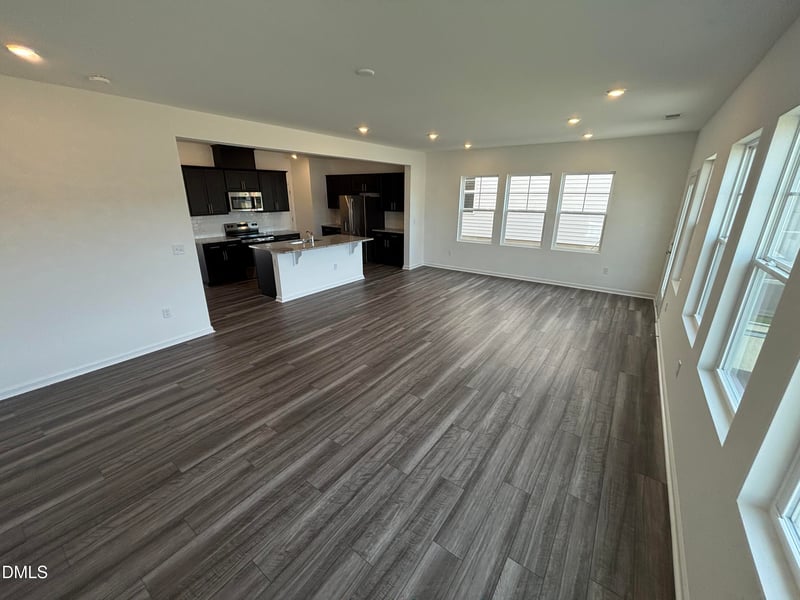 309 Beachcomber Dr, Lillington, NC 27546