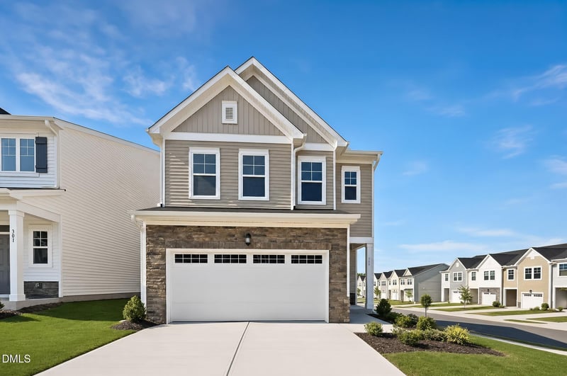 309 Beachcomber Dr, Lillington, NC 27546