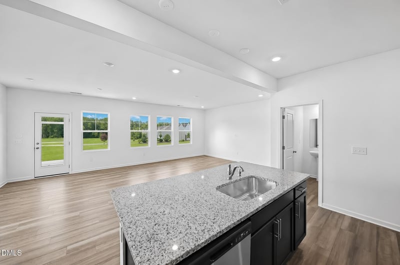 309 Beachcomber Dr, Lillington, NC 27546
