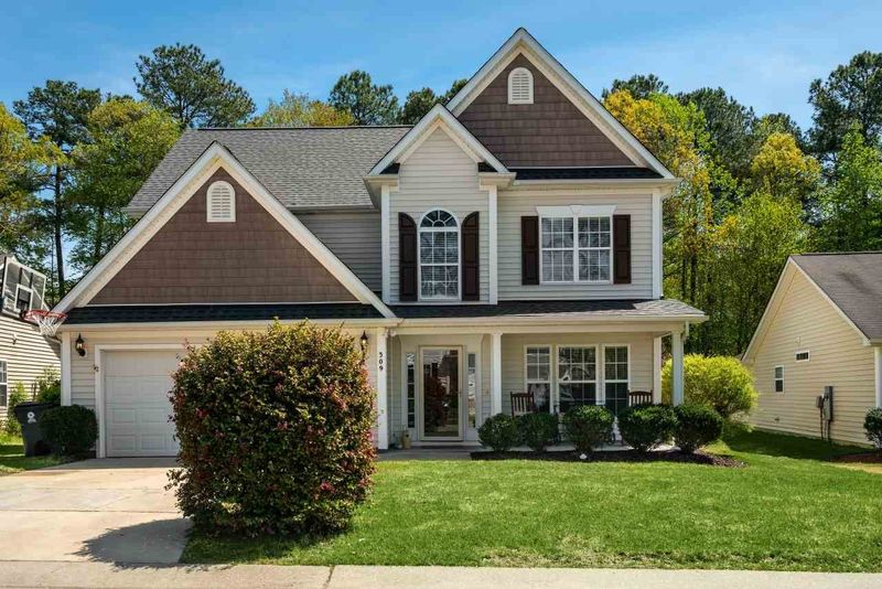 309 Braxman Ln, Holly Springs, NC 27540