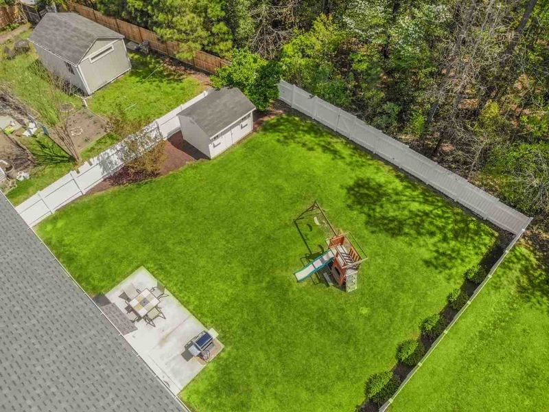309 Braxman Ln, Holly Springs, NC 27540