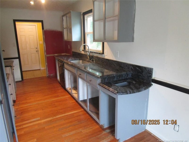 309 Broomfield Ct, Fayetteville, NC 28311