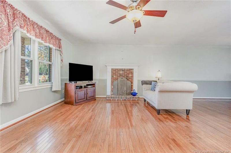 309 Currie Dr, Sanford, NC 27330