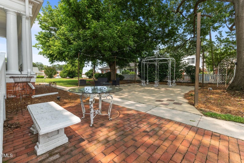 309 Divine St, Dunn, NC 28334