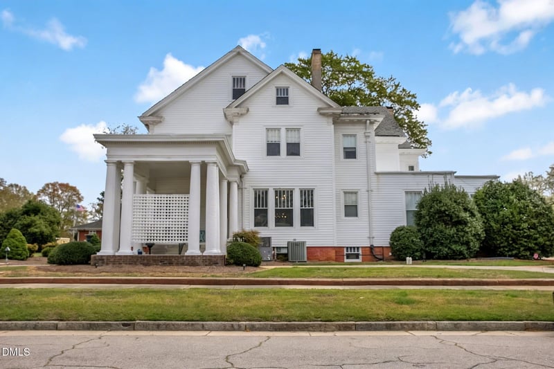 309 Divine St, Dunn, NC 28334