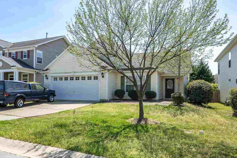 309 Edgecroft Way, Fuquay Varina, NC 27526