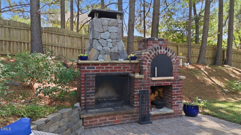 309 Firefly Rd, Holly Springs, NC 27540