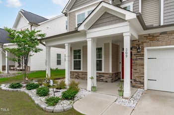 309 Highland Forest Dr, Fuquay Varina, NC 27526