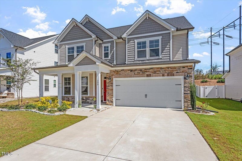 309 Highland Forest Dr, Fuquay Varina, NC 27526