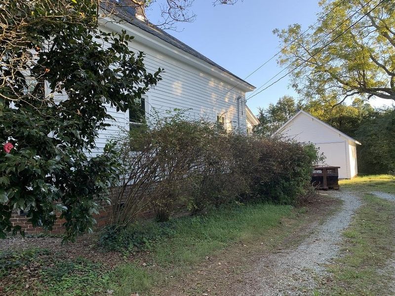 309 W Holt St, Mebane, NC 27302