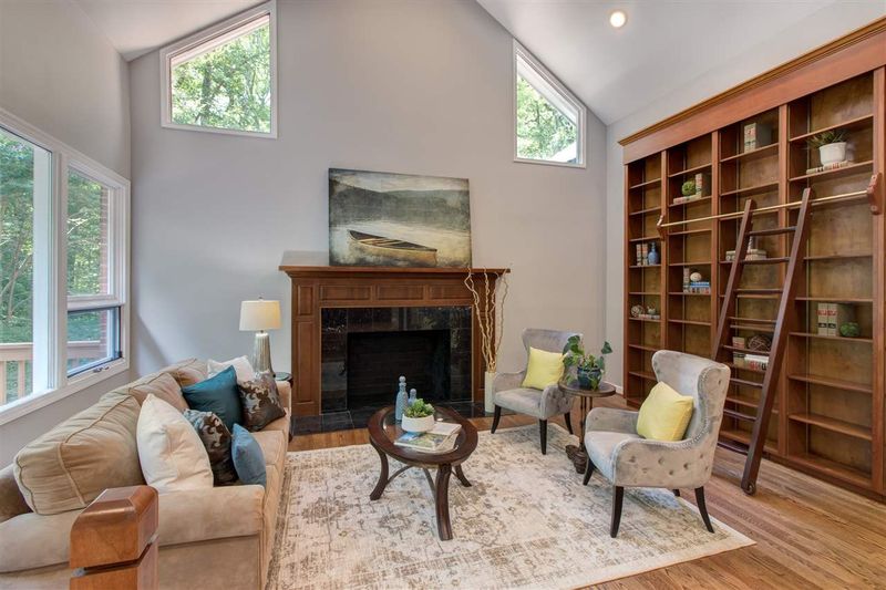 309 Homestead Dr, Cary, NC 27513
