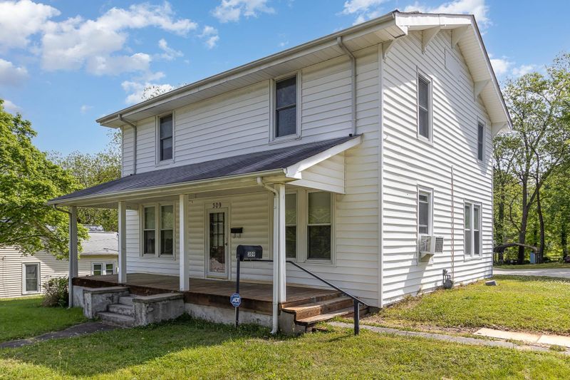 309 Lakeside Ave, Burlington, NC 27217