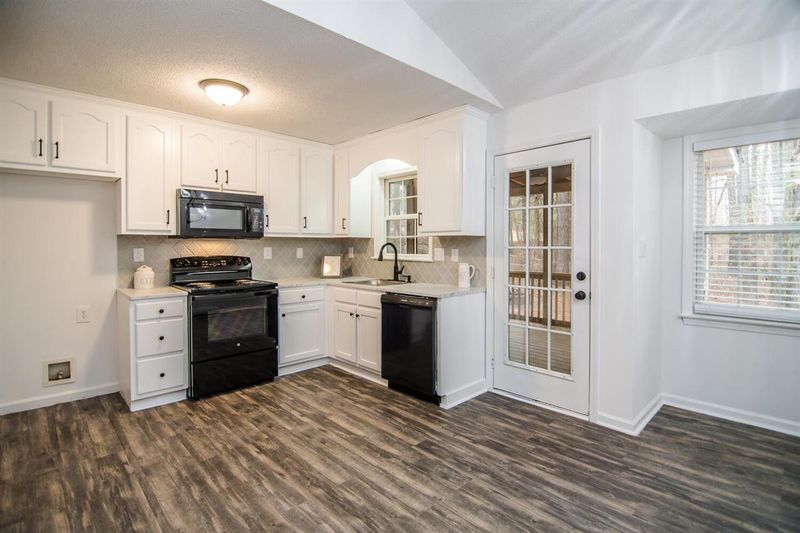 309 Landing Dr, Clayton, NC 27520
