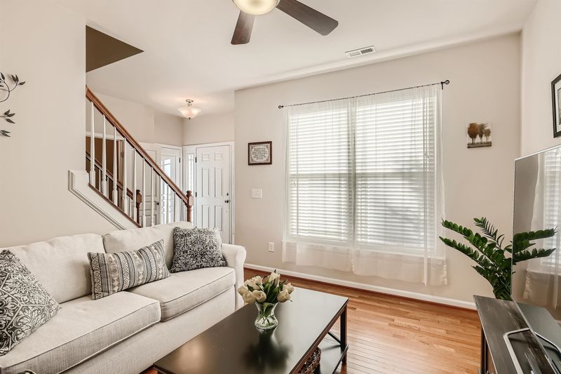 309 Large Oak Ln, Mebane, NC 27302