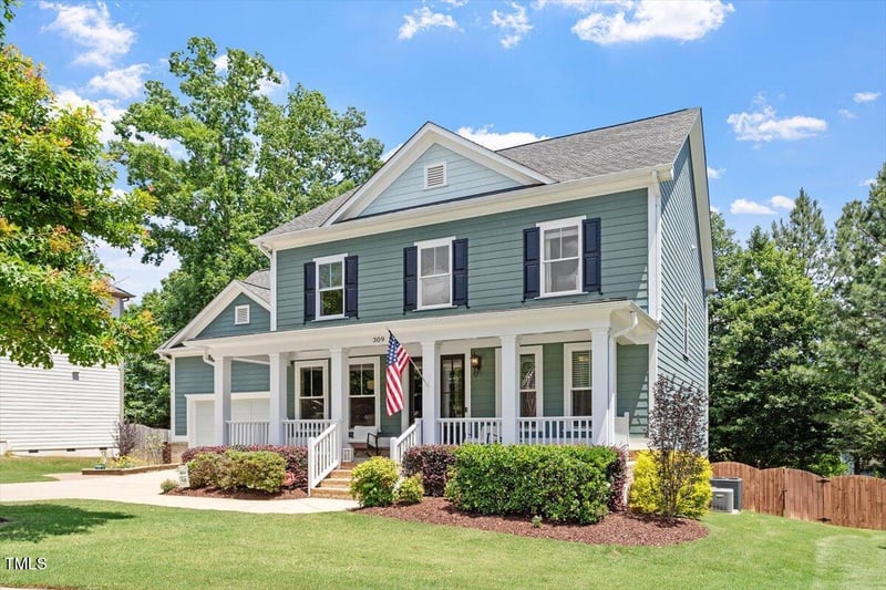 309 Larkhaven Pl, Apex, NC 27539