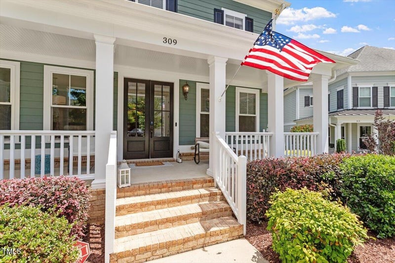 309 Larkhaven Pl, Apex, NC 27539