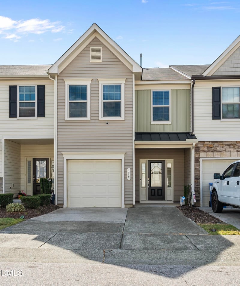 309 Leighann Ridge Ln, Rolesville, NC 27571