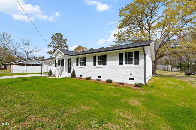 309 Main St, Four Oaks, NC 27524