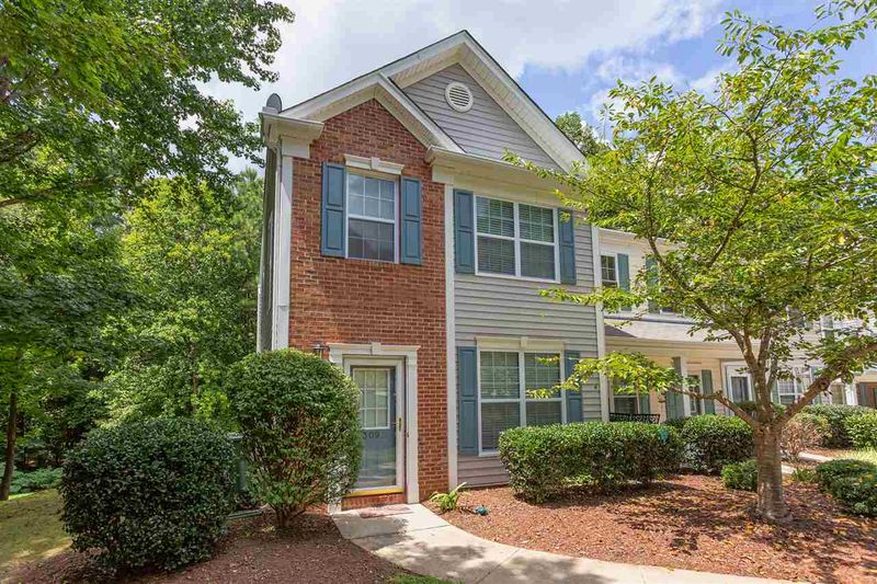 309 Orchard Park Dr, Cary, NC 27513