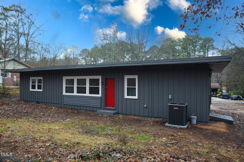 309 Queen Rd, Sanford, NC 27330