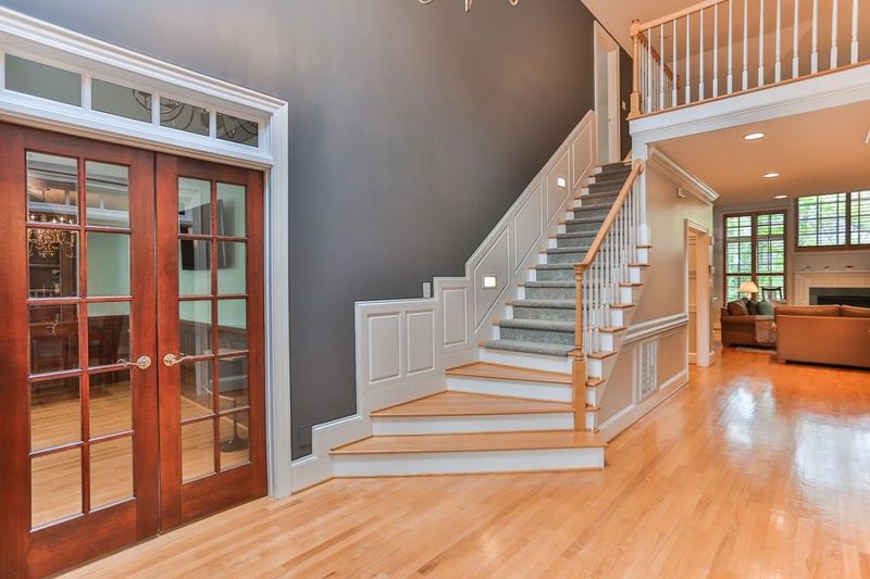 309 Rhododendron Dr, Chapel Hill, NC 27517