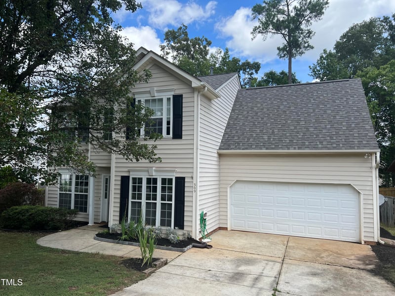 309 Ridge Lake Dr, Apex, NC 27539