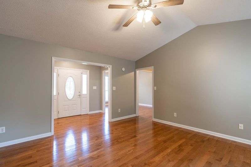309 Sandy Bottom Ct, Clayton, NC 27520