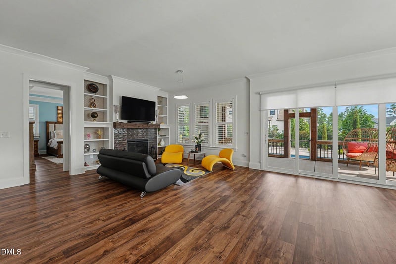 309 Silent Cove Ln, Holly Springs, NC 27540