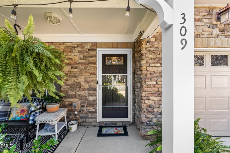 309 Spicebush Cir, Hillsborough, NC 27278
