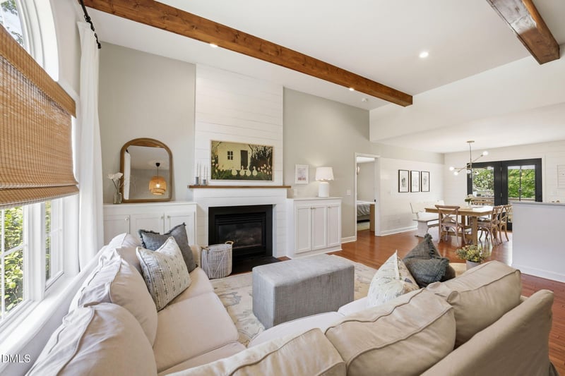 309 Springside Dr, Holly Springs, NC 27540