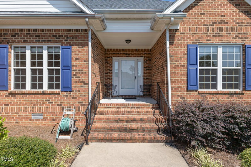 309 Staples Dr, Rolesville, NC 27571