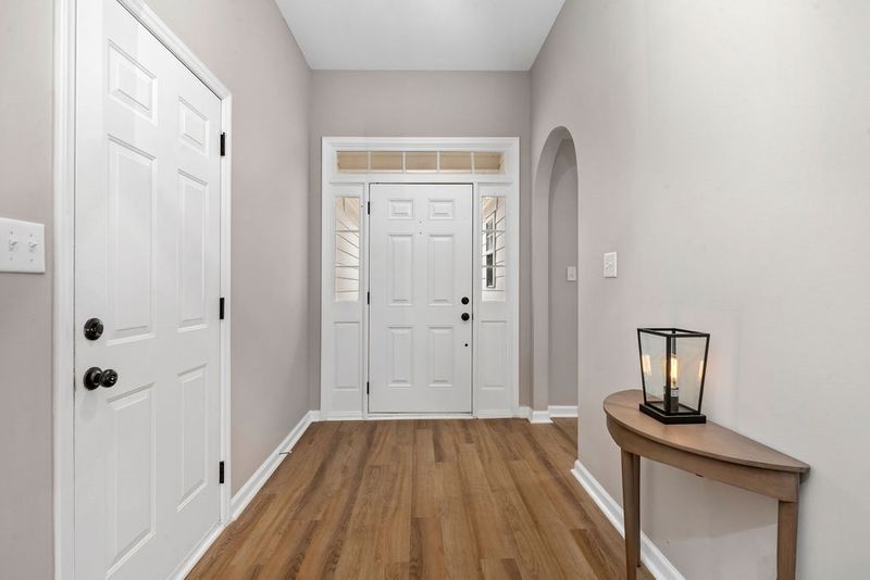 309 Stone Hedge Ct, Holly Springs, NC 27540