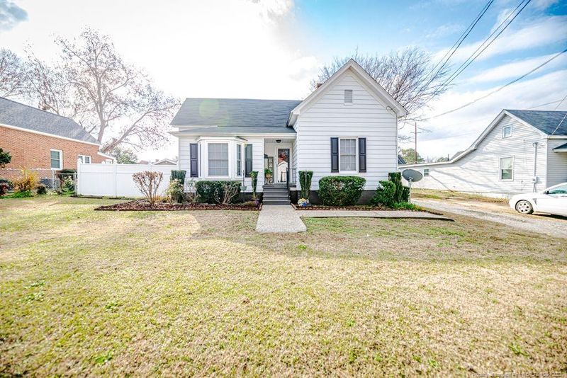 309 W K St, Erwin, NC 28339