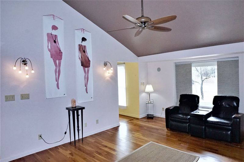 309 Walnut St, Cary, NC 27511