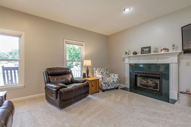 309 Westridge Ct, Burlington, NC 27215