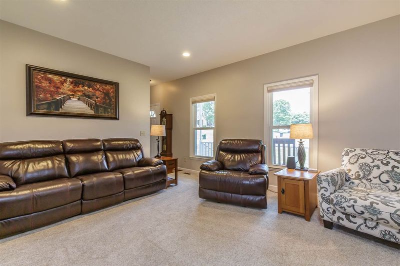309 Westridge Ct, Burlington, NC 27215